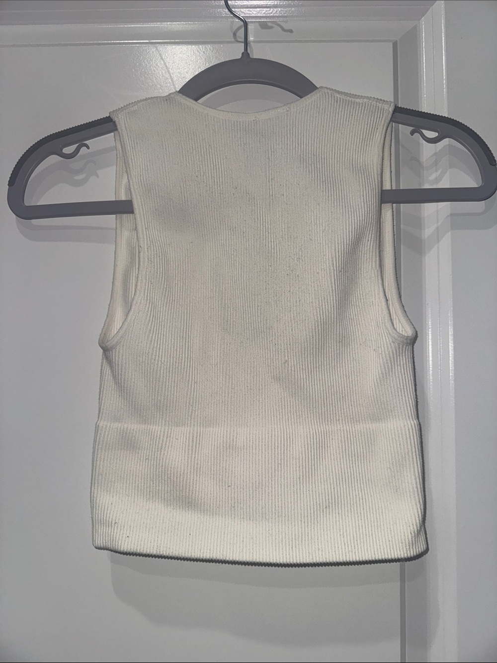 White Ribbed Cropped Tank - Picture 3 of 4